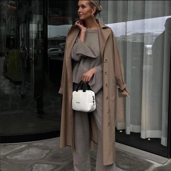 CHANEL Handbags - CHANEL PUFFY TOTE BAG